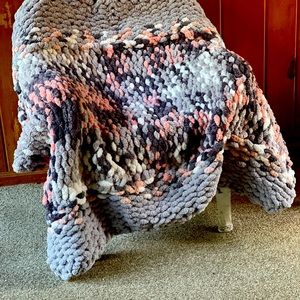 Medium soft chenille throw